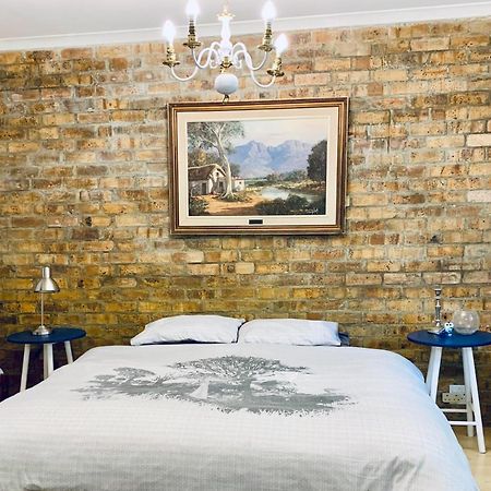 The Little Hideaway Guesthouse 斯泰伦博斯 外观 照片