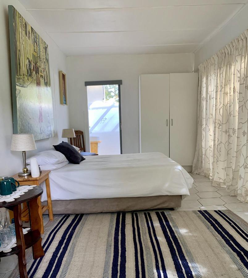 The Little Hideaway Guesthouse 斯泰伦博斯 外观 照片