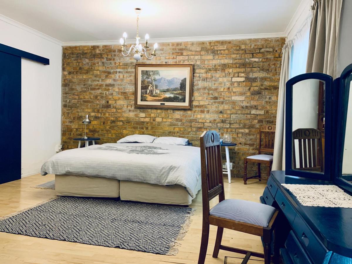 The Little Hideaway Guesthouse 斯泰伦博斯 外观 照片