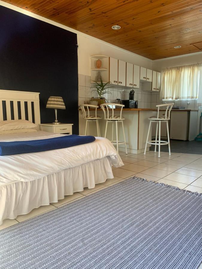 The Little Hideaway Guesthouse 斯泰伦博斯 外观 照片