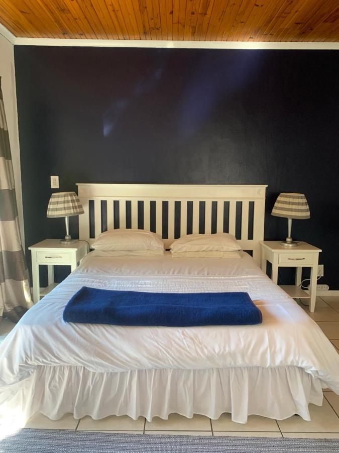 The Little Hideaway Guesthouse 斯泰伦博斯 外观 照片